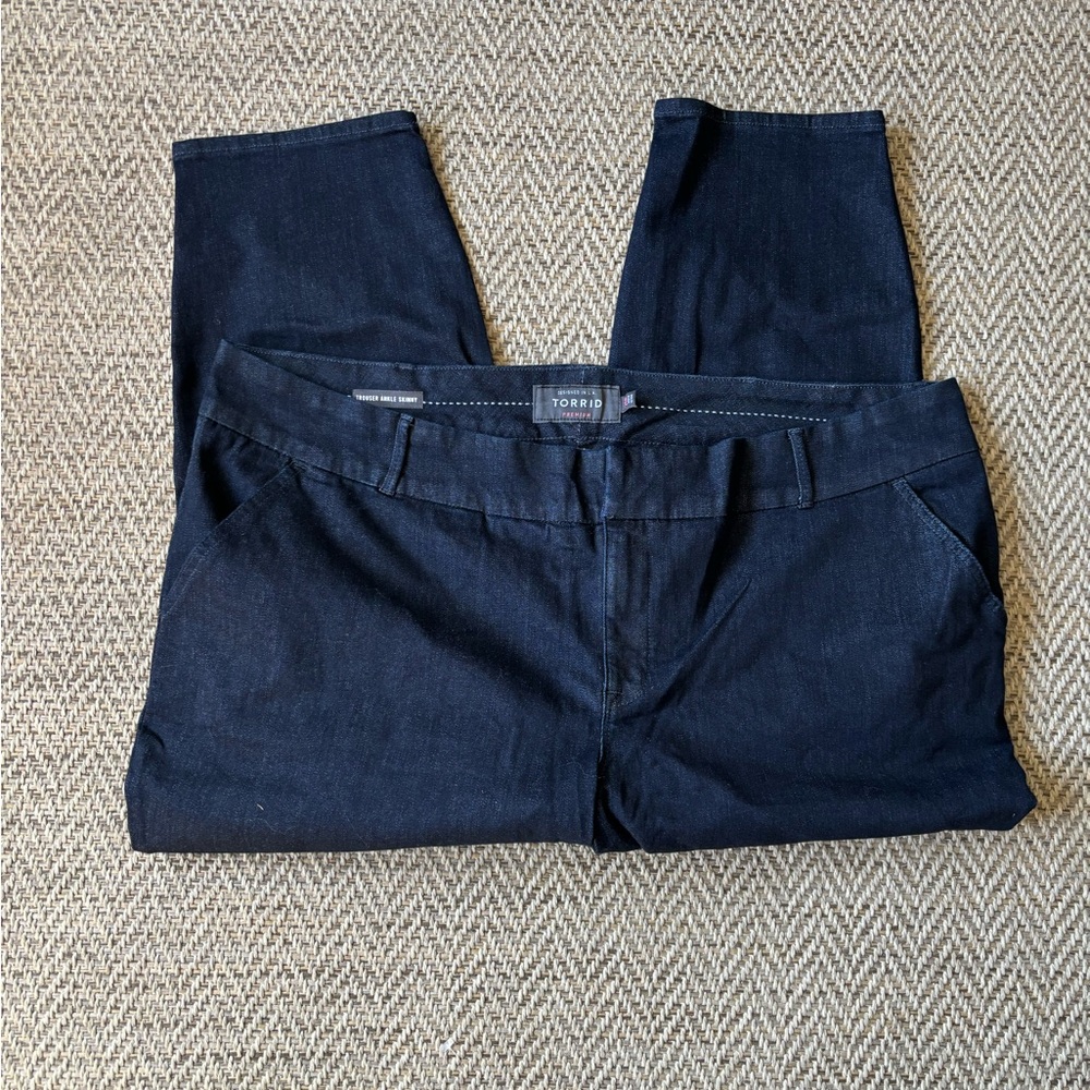 Torrid Premium Ankle Skinny Jean Capris. Size 26R